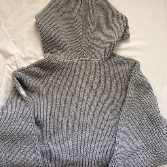 ALO Yoga Heather Gray Ribbed Jacket - Picture 4 of 5